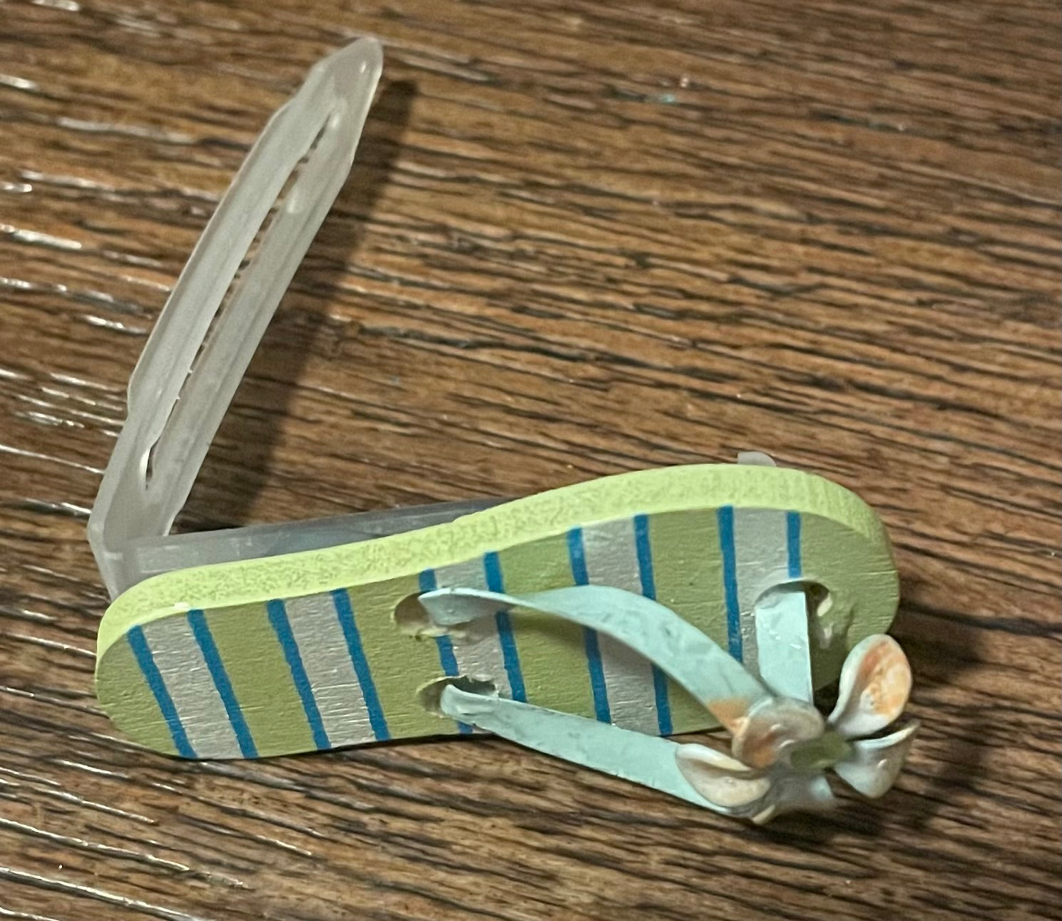 Large Flip Flop Large Clip